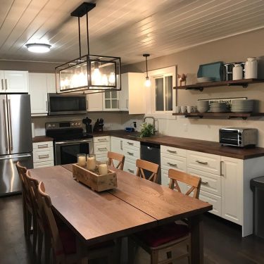 Beautiful kitchen with table seats 8